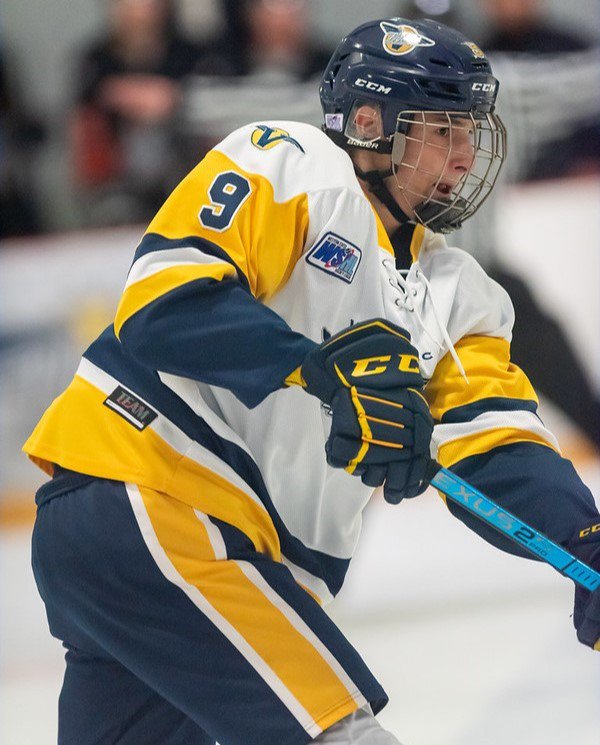 Don't miss the chance to come support the Flyers this weekend!  Visit the flyers website at valenciaflyers.com/home for ticket information and future games!
-Thursday VS West Sound Admirals
-Friday VS Ontario Avalanche
-Saturday VS Ontario Avalanche
PUCK DROPS AT 7:15!