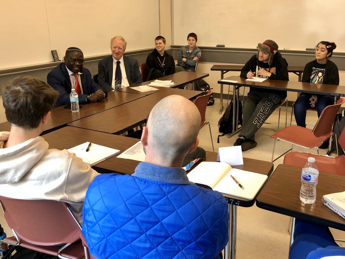 bechollashon's tweet photo. Rabbi Gershom Sizomu, spiritual leader of the #Abayudaya Jews of Uganda, speaking at @SFSU / @js_sfsu about anti-Semitism in Uganda during the reign of dictator Idi Amin. https://t.co/o1TcNVP4MZ