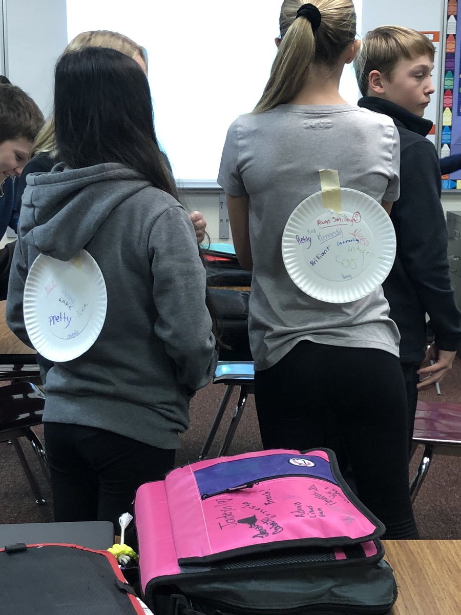 alexandra_dsu's tweet image. Borrowed a kindness lesson from  @drnashscience! Ss wrote on paper plates something positive about their classmates. I’ve never seen so many smiles! 🤩💕 Great way to spend our start class today! #celebratemms #WorldKindessDay @MadisonMSNews @KochCotton @DSUteach