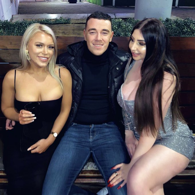 head over to my only fans to watch me and @ElleBrookeUK do a double blowy on this lucky man! such an<a class="tags" href="/tag/ellebrookeuk">@ellebrookeuk</a><a href="/tag/newprofilepic"class="tags"><span>#newprofilepic</span></a>