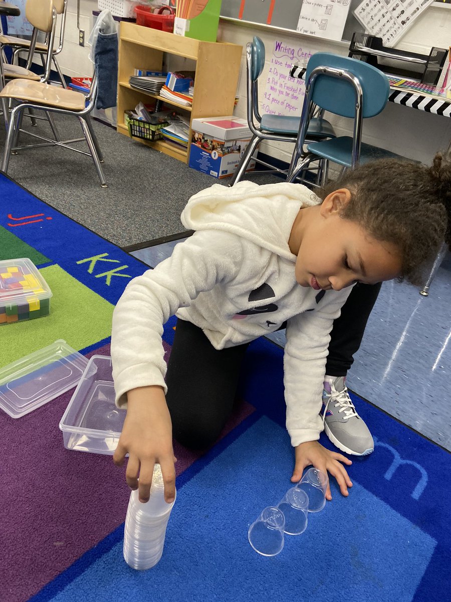 MonocacyElem's tweet photo. STEM boxes in action. #learningthroughdiscovery https://t.co/E8ltb0m6iR