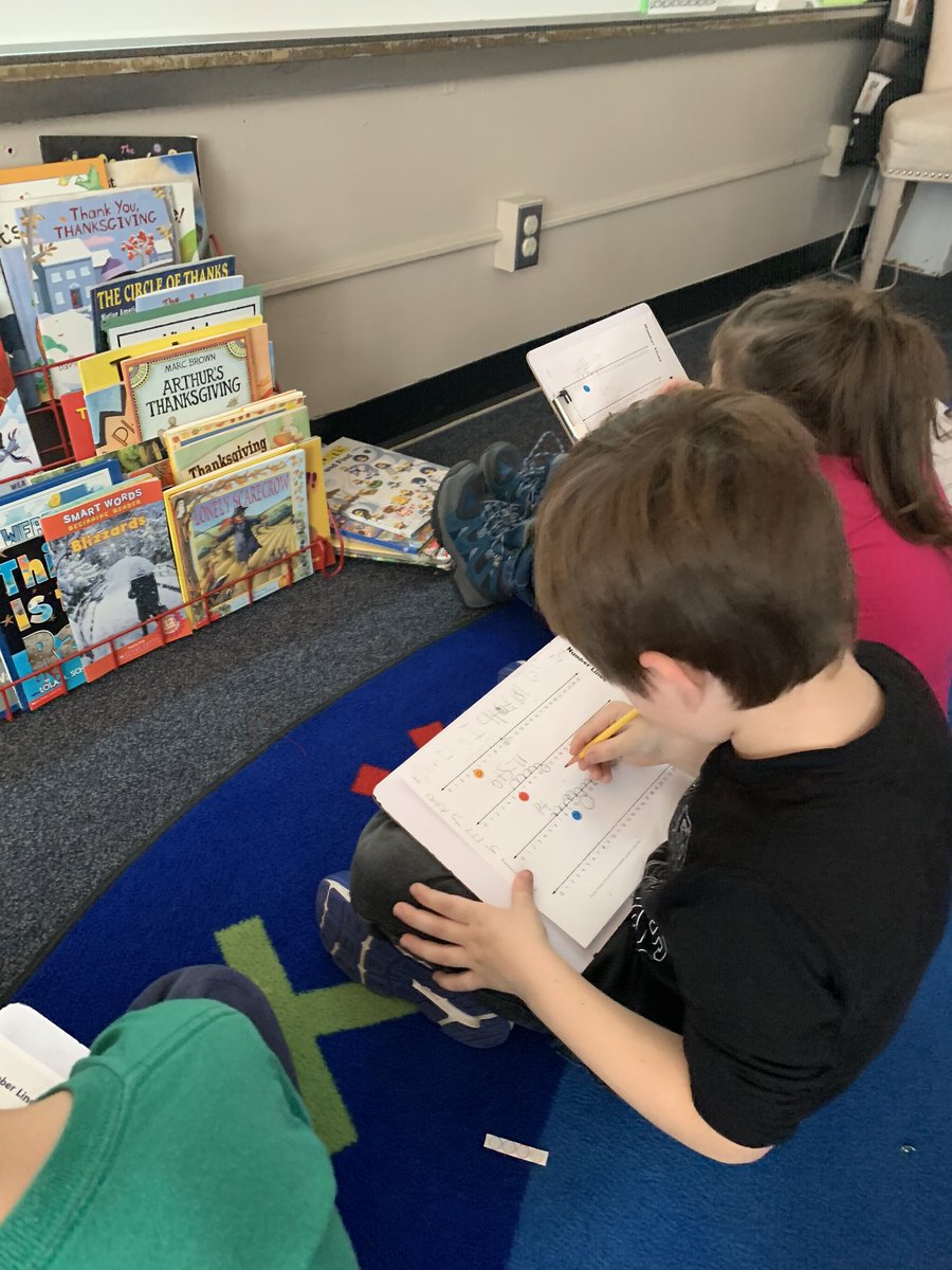 BassettsFirsts's tweet photo. Working on skip counting using a number line to find our unknowns in our number models! How many hops can you make? 
#csdvt #csdmath #umschamps #iteachfirst https://t.co/K0iLq244cQ