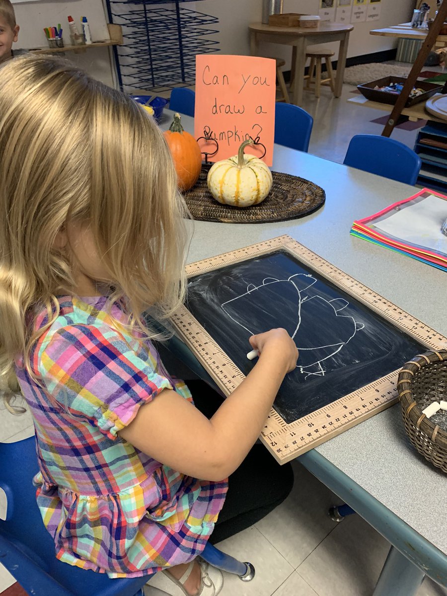 RidgeLions's tweet photo. Hard at work drawing her pumpkin🧡 #artwork #preschooler #finemotorskills  @CommunityDv https://t.co/H4V9r8yuZj