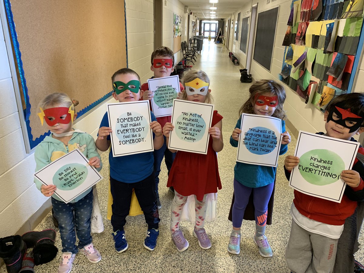 kathy2271's tweet photo. World kindness day!!! #tldsb #lfps #lesliefrostpublicschool #Kindergarten https://t.co/hbC6nWJ7qD