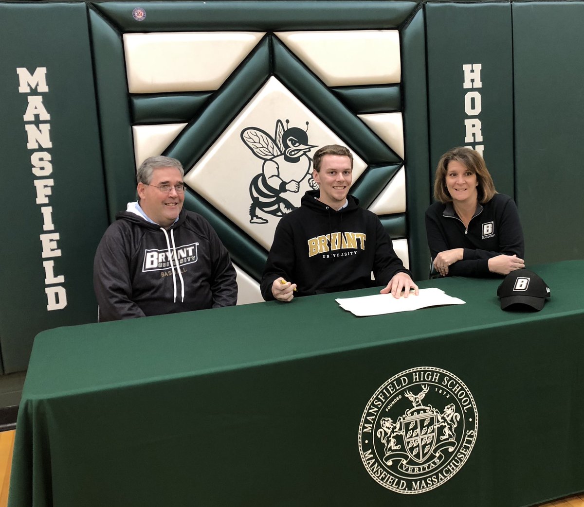 MHSHornetBASEBL's tweet photo. Congrats to our very own John Carney &amp; his family on signing his NLI with @_BryantBaseball this afternoon. The Bulldogs are getting a true leader on the field and in the classroom. @Jpcarney20 https://t.co/l3Diu7frte