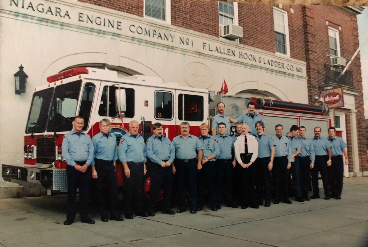 Local1522's tweet photo. It is with a heavy heart we pass along that Retired BC Ed Murphy recently passed away. He was a staple in the community and we often got to catch up with him as he would pass by Fire Headquarters on his way to volunteer his time at Shaw’s Mansion. https://t.co/zCWpWzPgM9