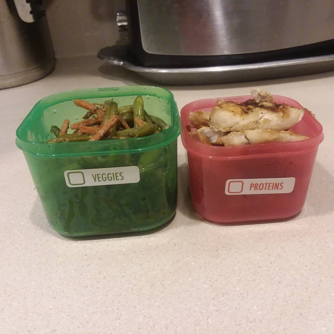 sheenamcrae's tweet photo. My #ultimateportionfix dinner. 1 green - string beans, 1 red - chicken 😎🍽 @AutumnCalabrese https://t.co/cwHr101r4L