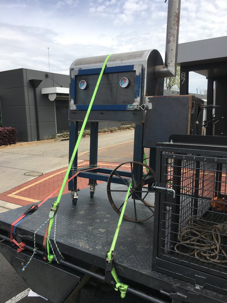 Finally she’s ready to go. Purchased as an unfinished project.All 6mm plate and really well made.I had some welding to finish,paint and shelving.Hopefully get a chance to fire it up pre harvest. #smoking
