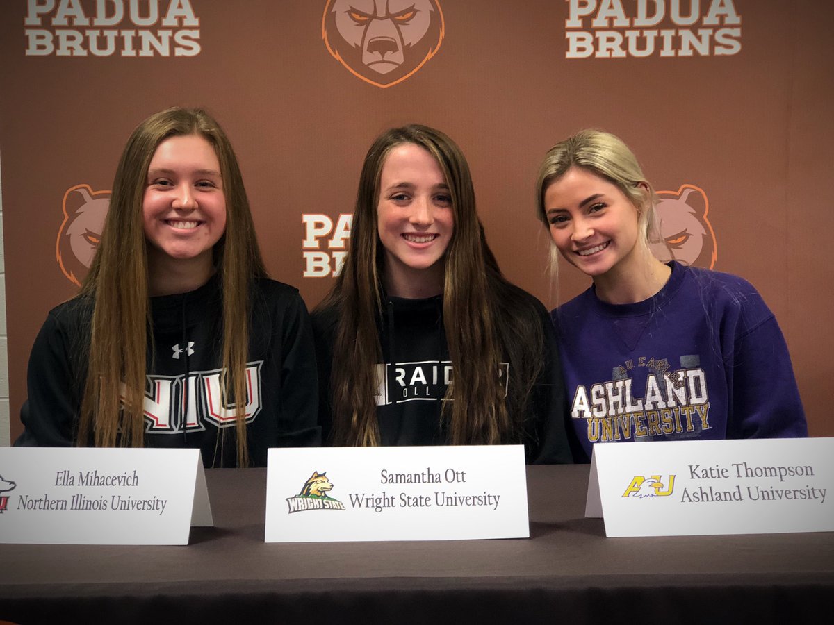 sammi_ott's tweet photo. Officially a Raider !! 🏐💚Super excited to start this next chapter in my life!! #RaiderUp https://t.co/0YMhNsisOC