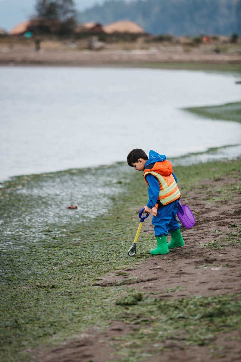 cleanshorelines's tweet photo. Tomorrow is the next #BackyardCleanup! Join #TeamShoreline in Vancouver. #LeafNoLitterBehind https://t.co/fIkIkd3MKv https://t.co/3omuDbkRlb