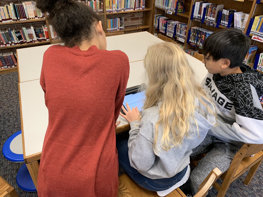 MsInnov8or's tweet photo. Creating long division raps using @flocabulary Canโt wait to get the beat going and hear these great rhymes! #SDJSTEM #MusicinLearning @SDJanesville @LearningAtJES https://t.co/WExl2ioKMx