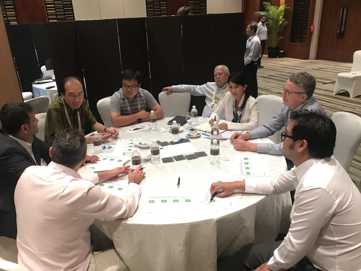 ServiceMax's tweet photo. Our roundtable session earlier this week at #FieldServiceAsia! Make sure to attend our keynote on field service trends at 11:20 AM SGT.
@fieldservicewbr #fieldservice #Singapore https://t.co/iAfsNnd6Nc