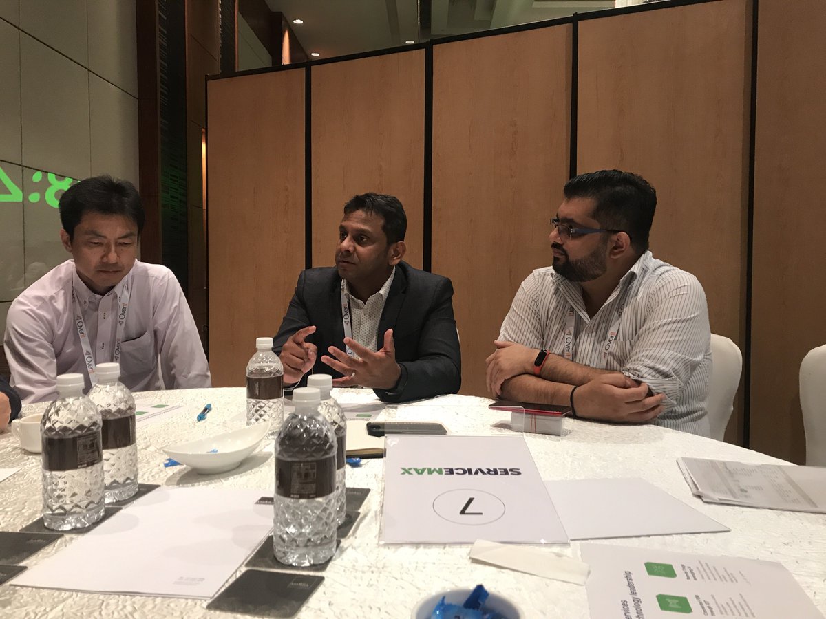 ServiceMax's tweet photo. Our roundtable session earlier this week at #FieldServiceAsia! Make sure to attend our keynote on field service trends at 11:20 AM SGT.
@fieldservicewbr #fieldservice #Singapore https://t.co/iAfsNnd6Nc