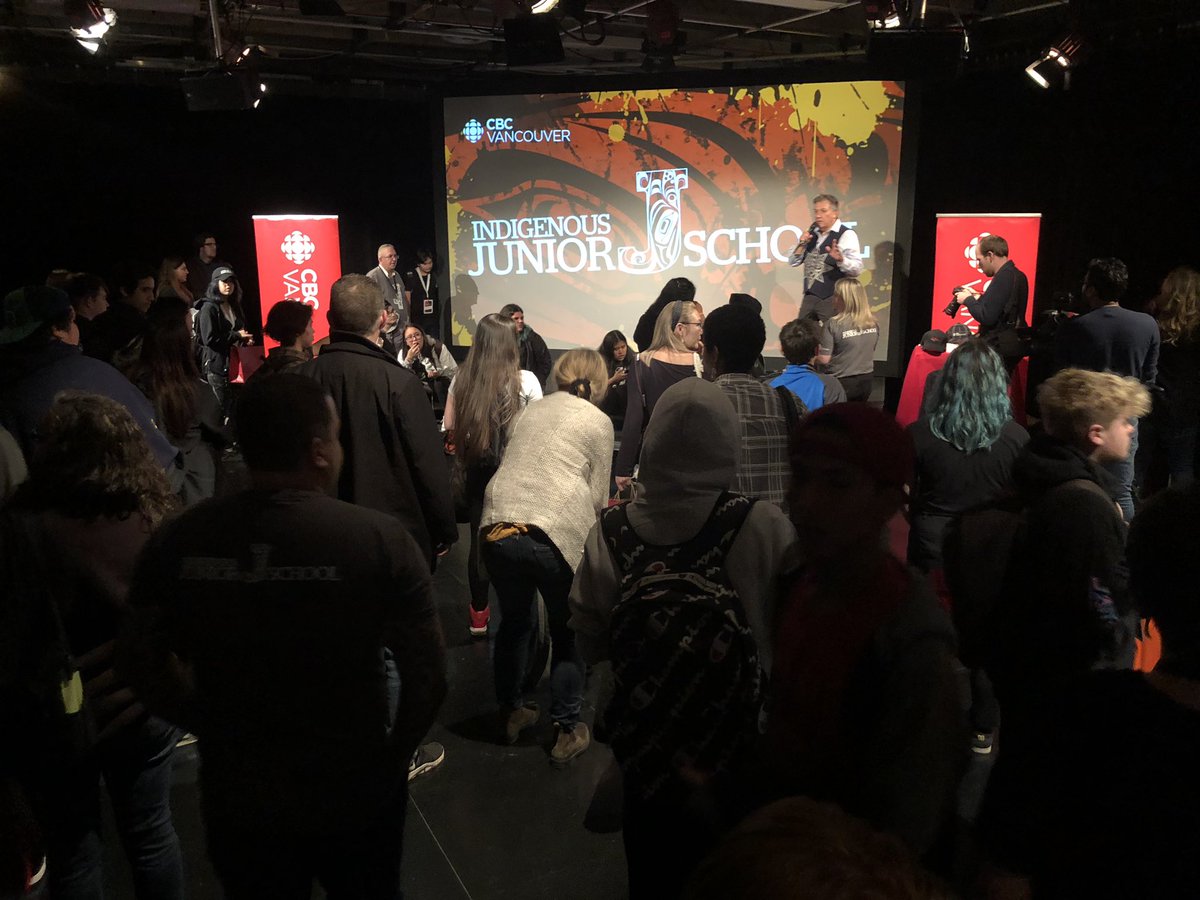 duncanmccue's tweet photo. After an afternoon of more workshops, now it’s time for some rewards - @cbcnews swag and for one lucky winner, an iPad #CBCJrJSchool #indigenousjournalism https://t.co/QLZJu7Sh9O