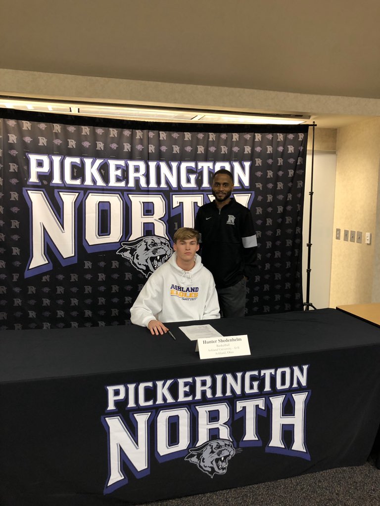 HunterShed1's tweet photo. It’s official📝! Glad to be an eagle🦅 https://t.co/IWjrlZQxD9