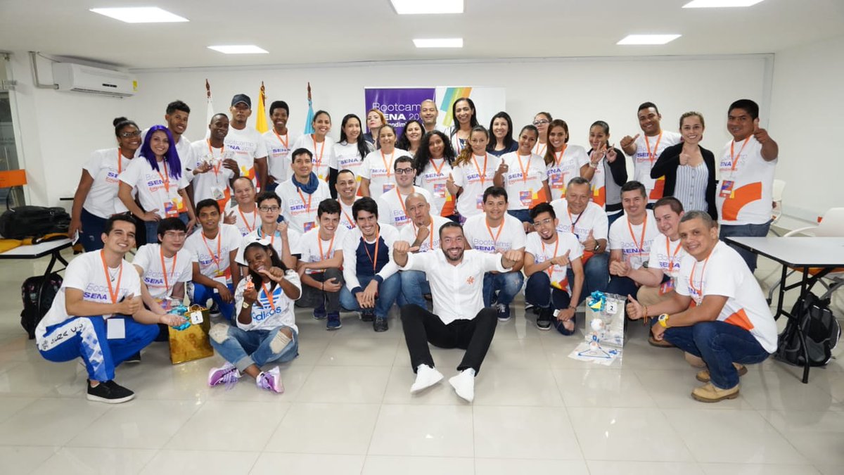 SENA_RValle's tweet photo. #AEstaHora en el @SENA_RValle los picth ganadores fueron:🏆 Sayma 🥈Sinergy 🥉 Red Empresarial del Valle- REMVA, en el #BootCampsSENA de Emprendimiento🙌 ¡Felicitaciones a nuestro aprendices! https://t.co/71Y0QBfGBz