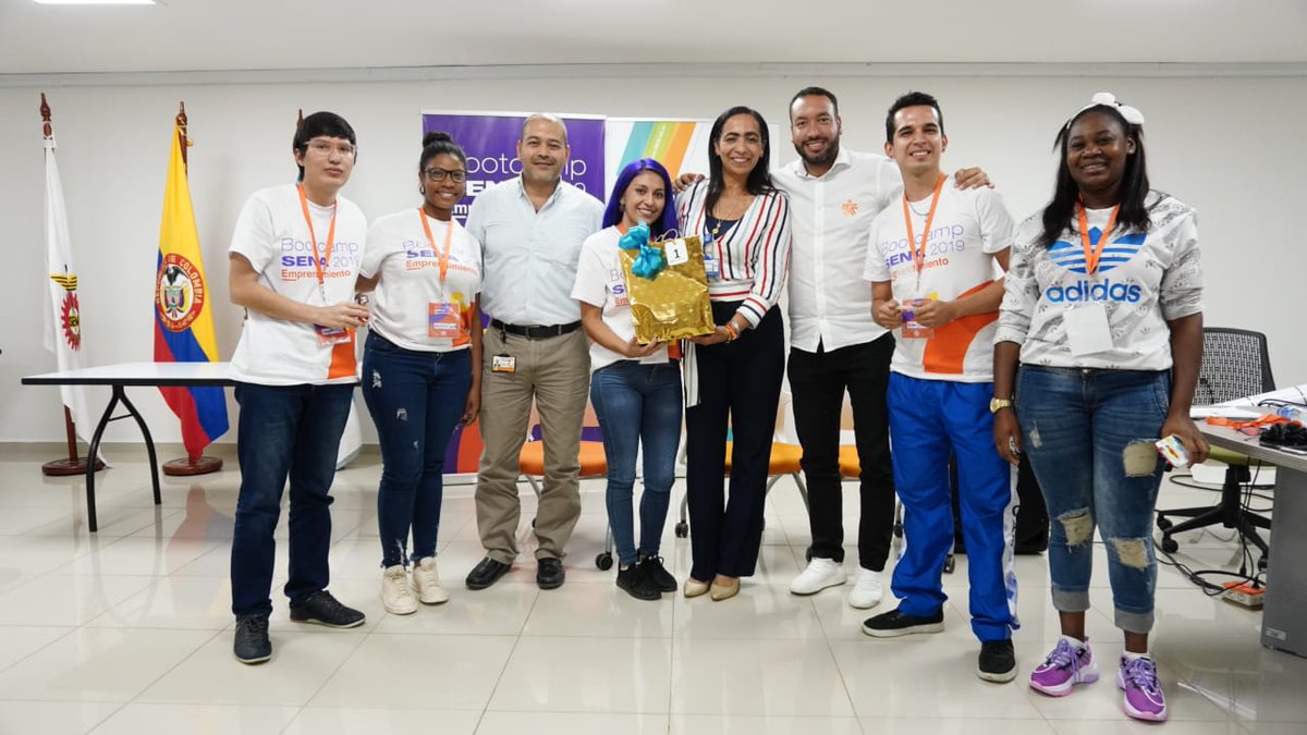 SENA_RValle's tweet photo. #AEstaHora en el @SENA_RValle los picth ganadores fueron:🏆 Sayma 🥈Sinergy 🥉 Red Empresarial del Valle- REMVA, en el #BootCampsSENA de Emprendimiento🙌 ¡Felicitaciones a nuestro aprendices! https://t.co/71Y0QBfGBz