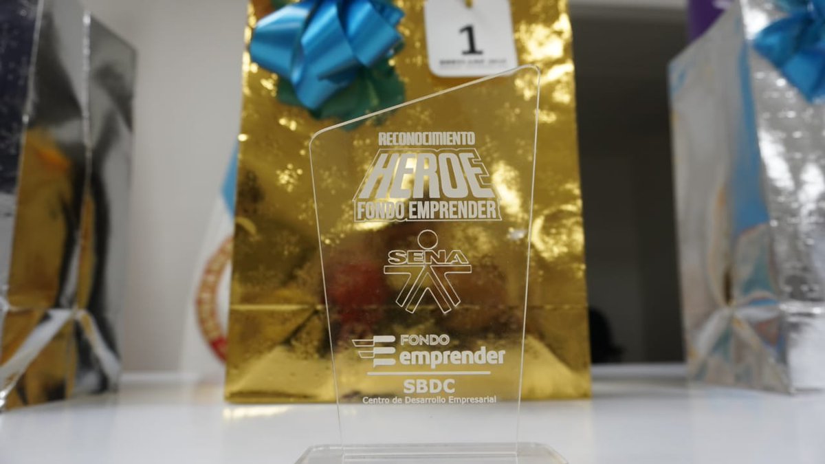 SENA_RValle's tweet photo. #AEstaHora en el @SENA_RValle los picth ganadores fueron:🏆 Sayma 🥈Sinergy 🥉 Red Empresarial del Valle- REMVA, en el #BootCampsSENA de Emprendimiento🙌 ¡Felicitaciones a nuestro aprendices! https://t.co/71Y0QBfGBz