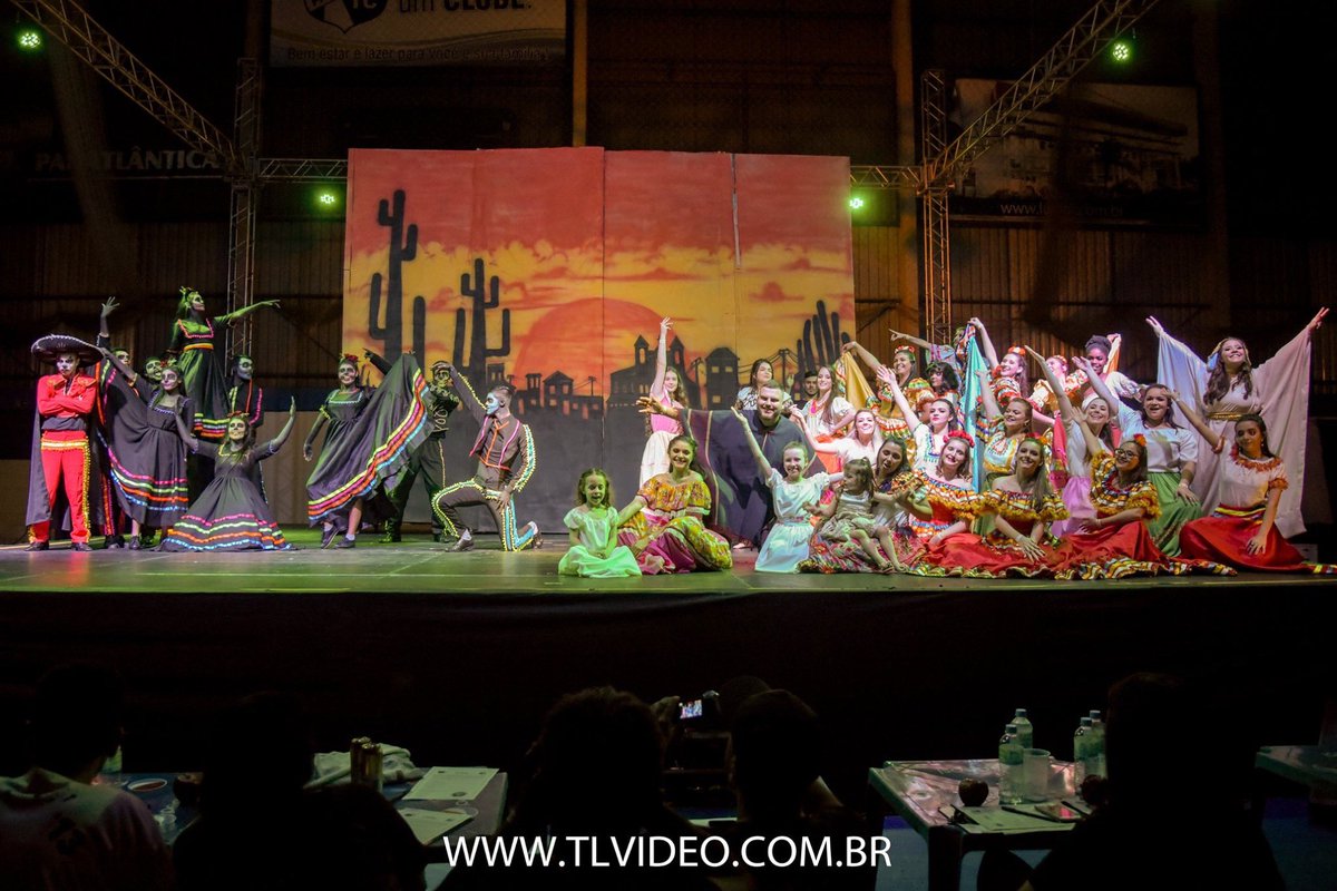 ✨ Baile das equipes - Escolha da rainha 2019 ✨

<a href="/Equipe_Avalon/">AVALON 🐴🔥</a> - Não morremos até que nos esqueçam.

👑 <a href="/eicamilinha/">camilinha</a>