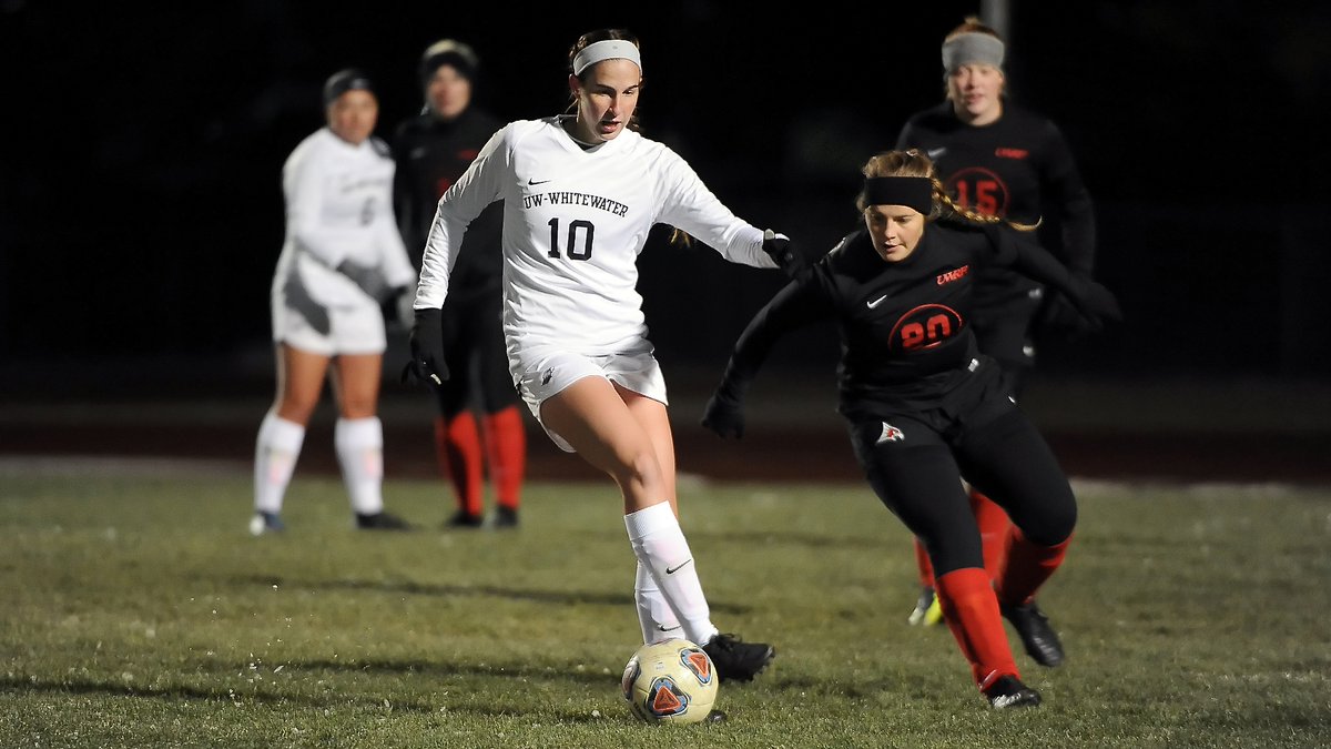 The #Warhawks earned seven All-WIAC honors, including Offensive Player of the Year Anna Brodjian, and claimed the Coaching Staff of the Year award: bit.ly/2XgFDlA