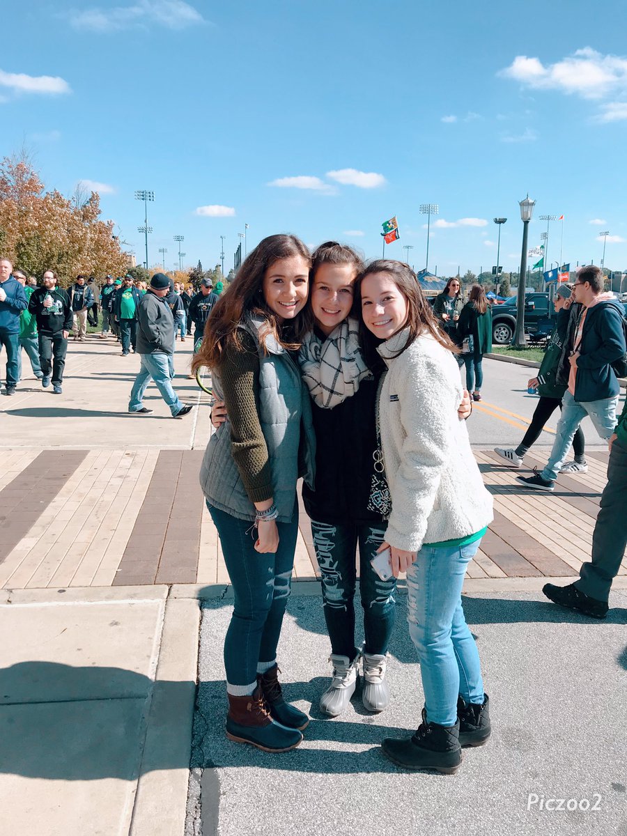 AKujawski_'s tweet photo. hbd to my gf!!! thx for all the laughs and hope you had the best day<33 @Emily21571 https://t.co/ckqSFUt5km