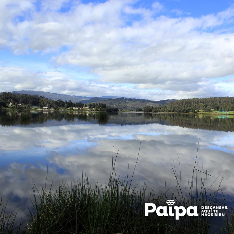 El lago Sochagota o “Gota de agua de luna” en lengua chibcha, esta rodeado de la mejor infraestructura hotelera y senderos naturales que ofrecen a visitantes y paipanos un escenario para el descanso y relajación.  
#Paipa #DescansarAquíTeHaceBien