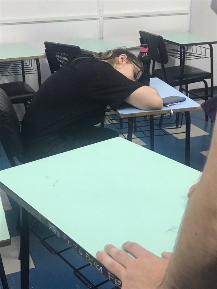 giportelac's tweet photo. Professor: a
Eu: https://t.co/3gIIrzeu3F
