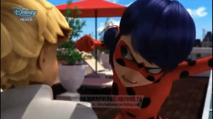 HimemiyaRea's tweet image. Pretty sure she put all her frustation about all the times she hear &quot;just a friend&quot; in that punch! 🤣
#MLBS3Spoilers #MiraculousLadybug #felixagreste