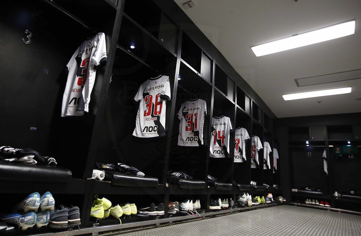 VascodaGama's tweet photo. Tudo pronto no nosso vestiário. ✅

📷: Rafael Ribeiro | #VascoDaGama

#FLAxVAS https://t.co/jihPZ8tqhe
