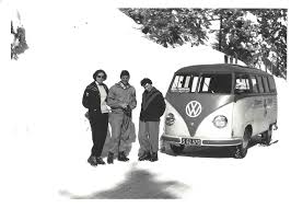 NYCSnowBus's tweet photo. FRIENDS, don't miss out! Book your tickets for as early as November 29th! We'll be running buses to Mountain Creek, Hunter Mountain, and Windham Mountain :)
#vintagesnowbus #nycsnowbus #snowbus #huntermountain #ridewithus #skiing #snowboarding #mountaincreek #windhammountain https://t.co/zbM2Y4lWAF