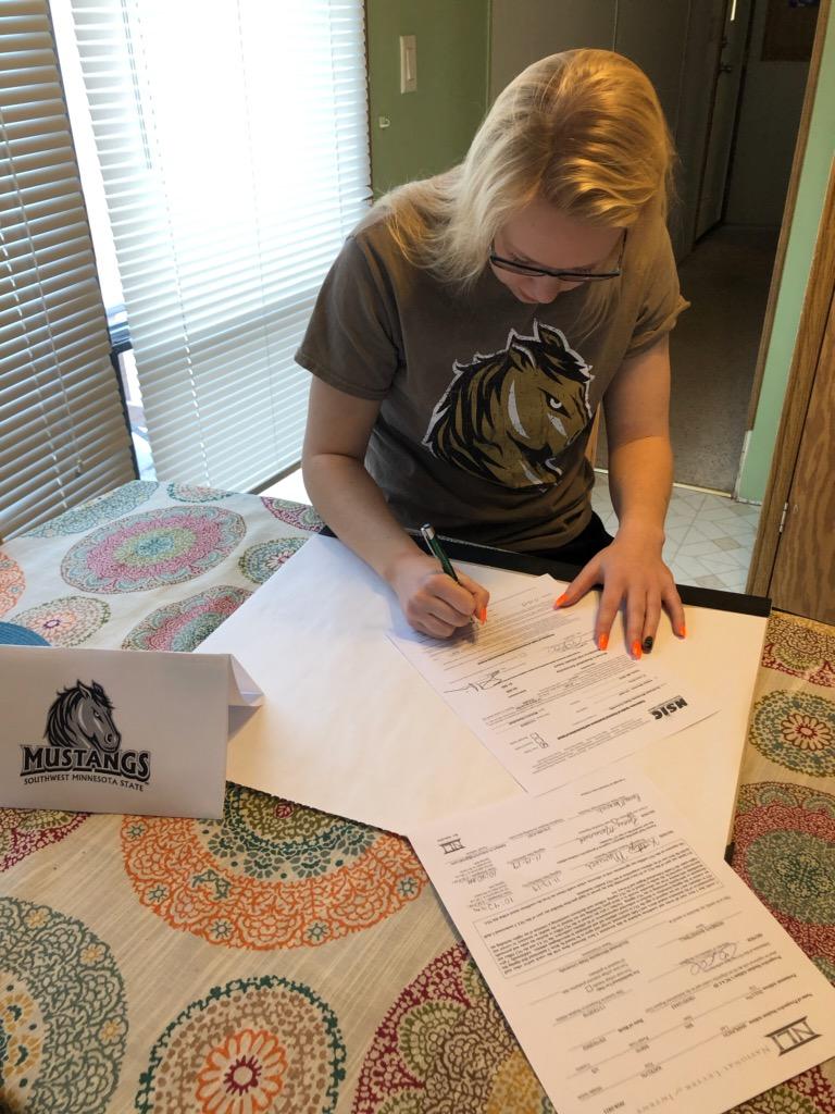 Congrats <a href="/KKMarie21/">Katelyn Marunich</a> on signing with <a href="/SMSUWomensHoops/">SMSU Women's Basketball</a> today!  Such a great player with big things ahead!  

Proud of you!