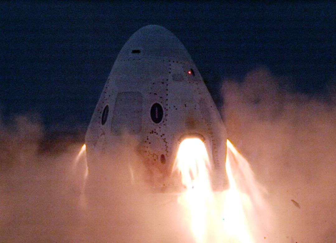 This afternoon, @SpaceX completed a series of static fire engine tests for #CrewDragon's launch escape system.Now, SpaceX and @NASA will1⃣ Review data from the test2⃣ Perform hardware inspections3⃣ Establish launch date for In-Flight Abort Test💻: https://go.nasa.gov/33M1hk2