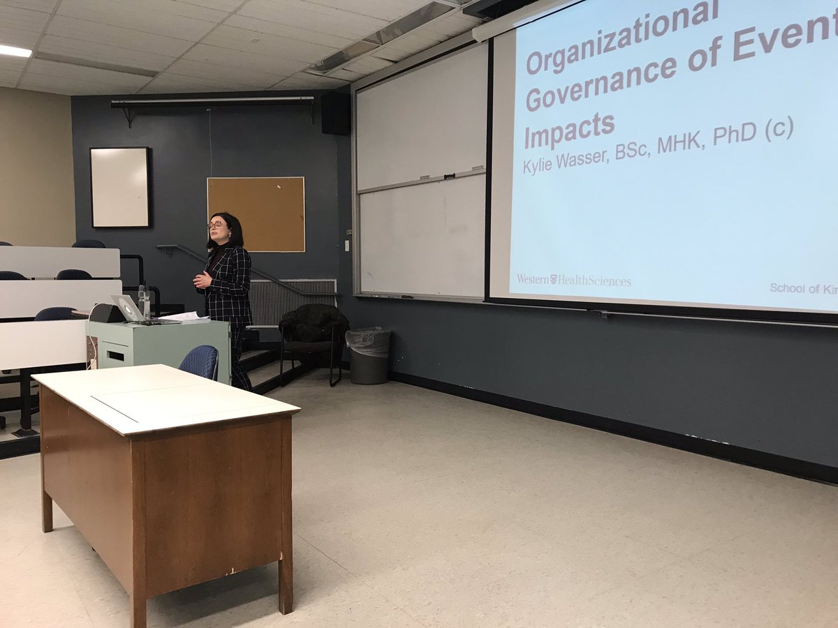 lmisene's tweet photo. Congratulations Dr Wasser!! Well done @kywasser #phd @Westernussirg #cupofknowledge #proudsupervisor https://t.co/TOkHKptrCy
