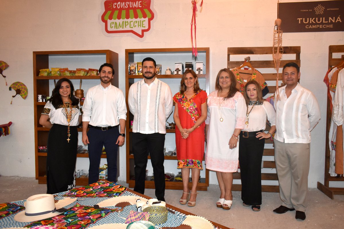 INDEMIPYME's tweet photo. Producto campechano presente en la inauguración de la nueva terminal de ADO TAME en la ciudad de Mérida Yucatán, instalados en un punto de venta de la tienda Tukulná Campeche junto a diferentes piezas artesanales de la región. 
#ConsumeCampeche #Hechoamano https://t.co/ivTjaBeXzB