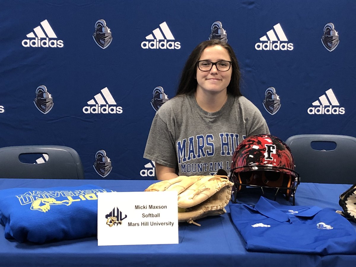 MaxsonMicki's tweet photo. I am so happy this day finally came! I am now officially part of the @MarsHillU family! I can't wait to begin playing softball as part of the class of 2024! Thank you to everyone who has helped me get to this point in my life! @mhulions @vancecharter @fcnc16 @christine_roser https://t.co/PfdGyaa0iK