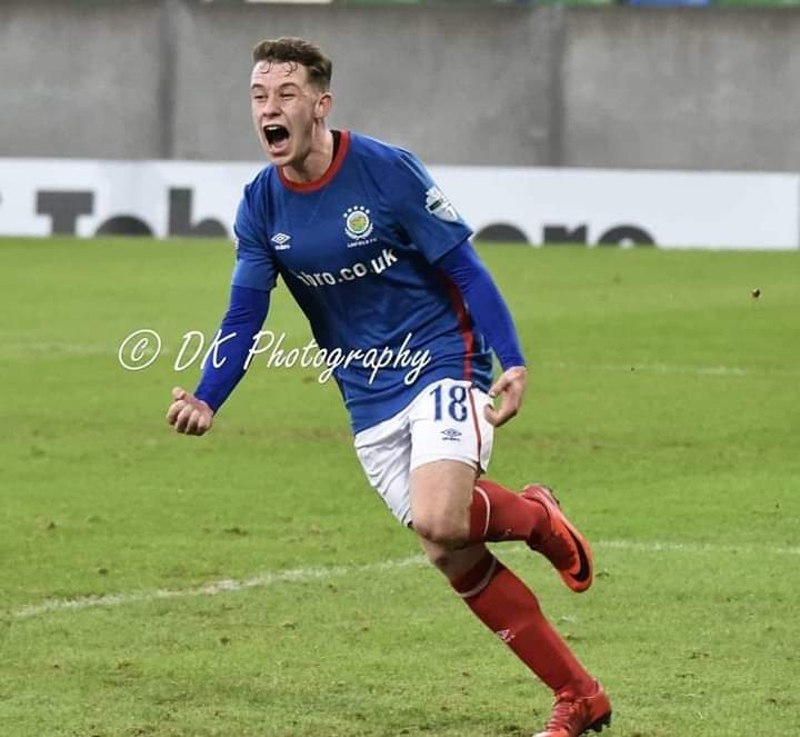 OfficialBlues's tweet photo. Welcome home @mcclean_kyle 📝💙 https://t.co/4SBVCpHiDQ