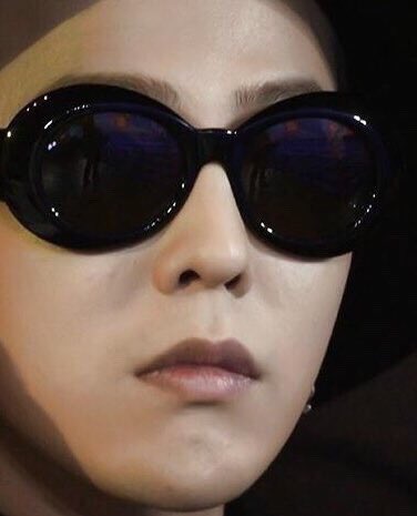 A thread of BIGBANG being memes: