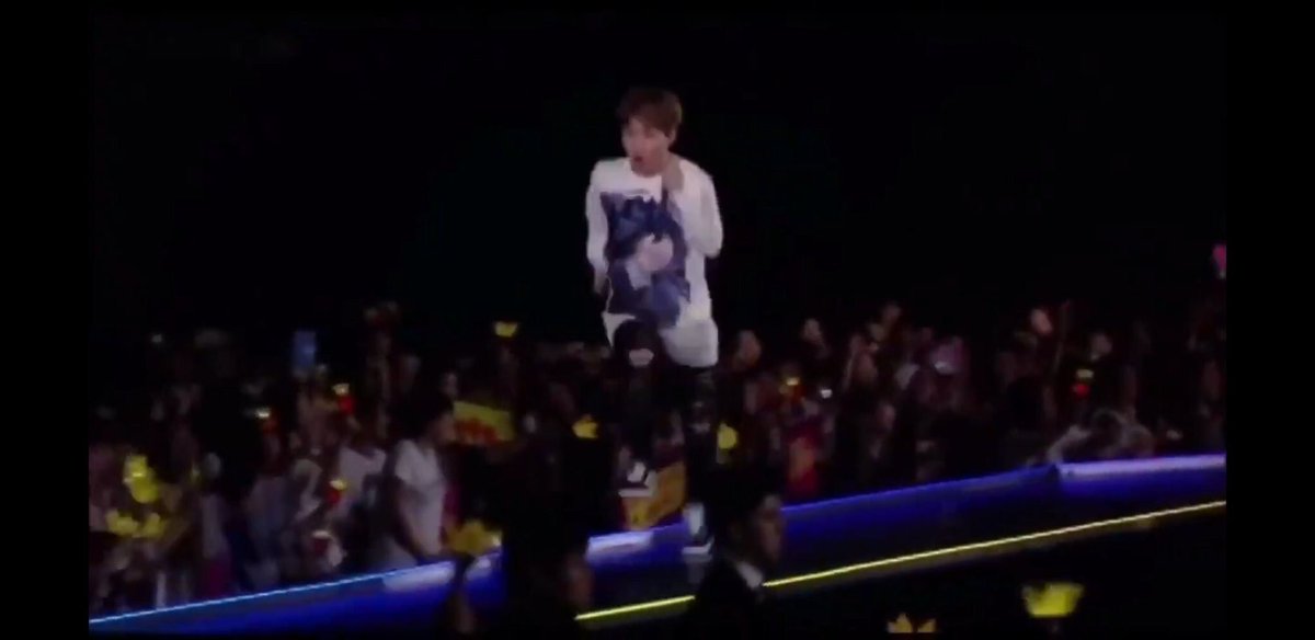 A thread of BIGBANG being memes: