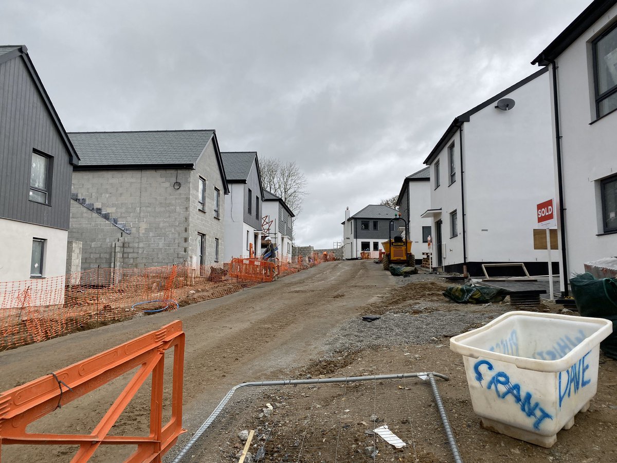CMeadowsHousing's tweet photo. An exciting, interesting and thought provoking first 3 days at @HastoeHousing. Enjoyed seeing progress at Widegates today which is being built by @EliotDevs to AECB silver standard and is looking great! #RuralHousing https://t.co/t8BkG3gpb1