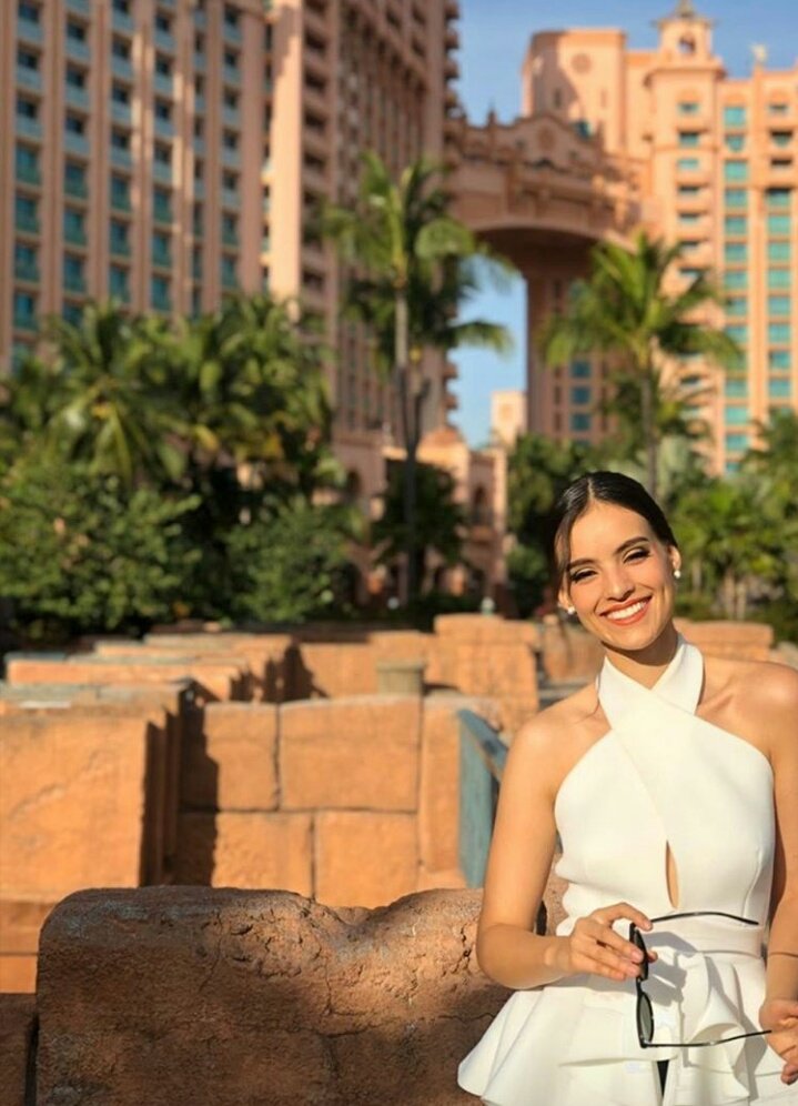 MissWorldTime's tweet photo. A warm welcoming the #MW2018 Vanessa Ponce de León as she arrives in Nassau for a four day visit.
It's the first time a reigning Miss World will visit the Bahamas. While here she will have a busy schedule of appearances and hurricane relief fundraisers https://t.co/7Ya72Zw7lX https://t.co/ADetIOvfoh
