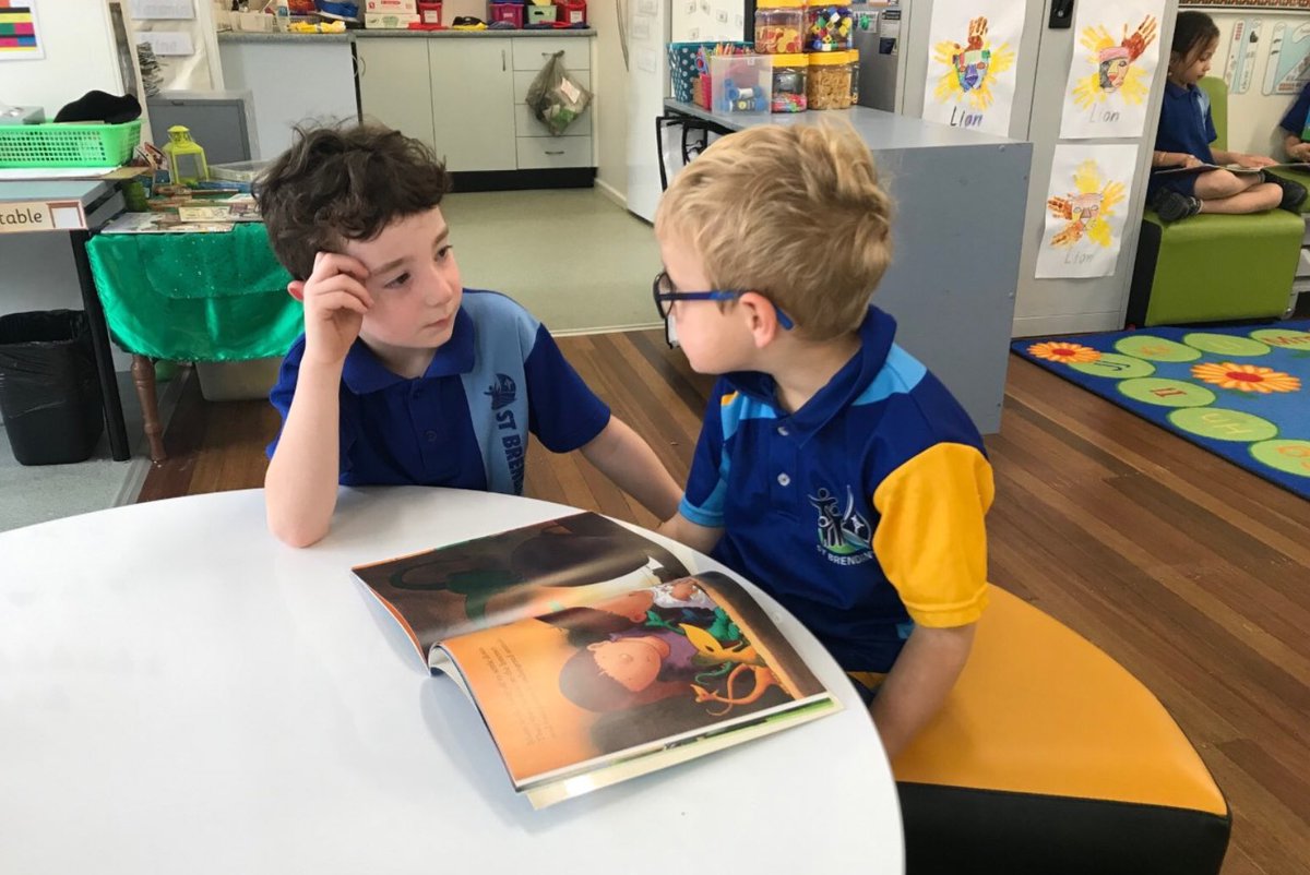 StBrendans_4105's tweet photo. What is better than reading? Reading with a friend! #stb4105 #stbpreplearning #stbenglish #lovetoread https://t.co/upkCYC4Qrj
