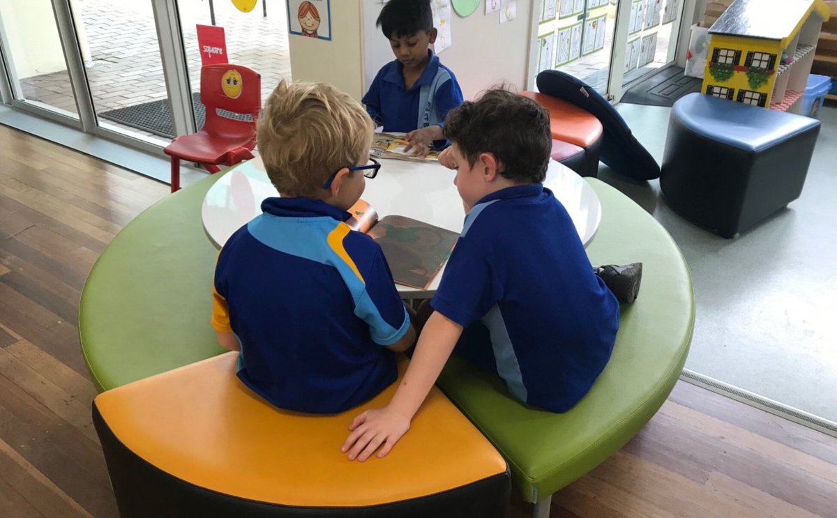StBrendans_4105's tweet photo. What is better than reading? Reading with a friend! #stb4105 #stbpreplearning #stbenglish #lovetoread https://t.co/upkCYC4Qrj