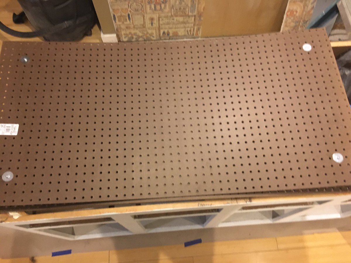 reso_mastering's tweet photo. Got a start on 3 cloud acoustic panels I’m installing in studio, to hang from ceiling above desk. I thought I had enough fabric for at least 2 but because of a cut I do not. Time to go to Hobby Lobby. #acoustics #acousticpanels #absorptionpanels #studio #sound https://t.co/4rUhnMBC09