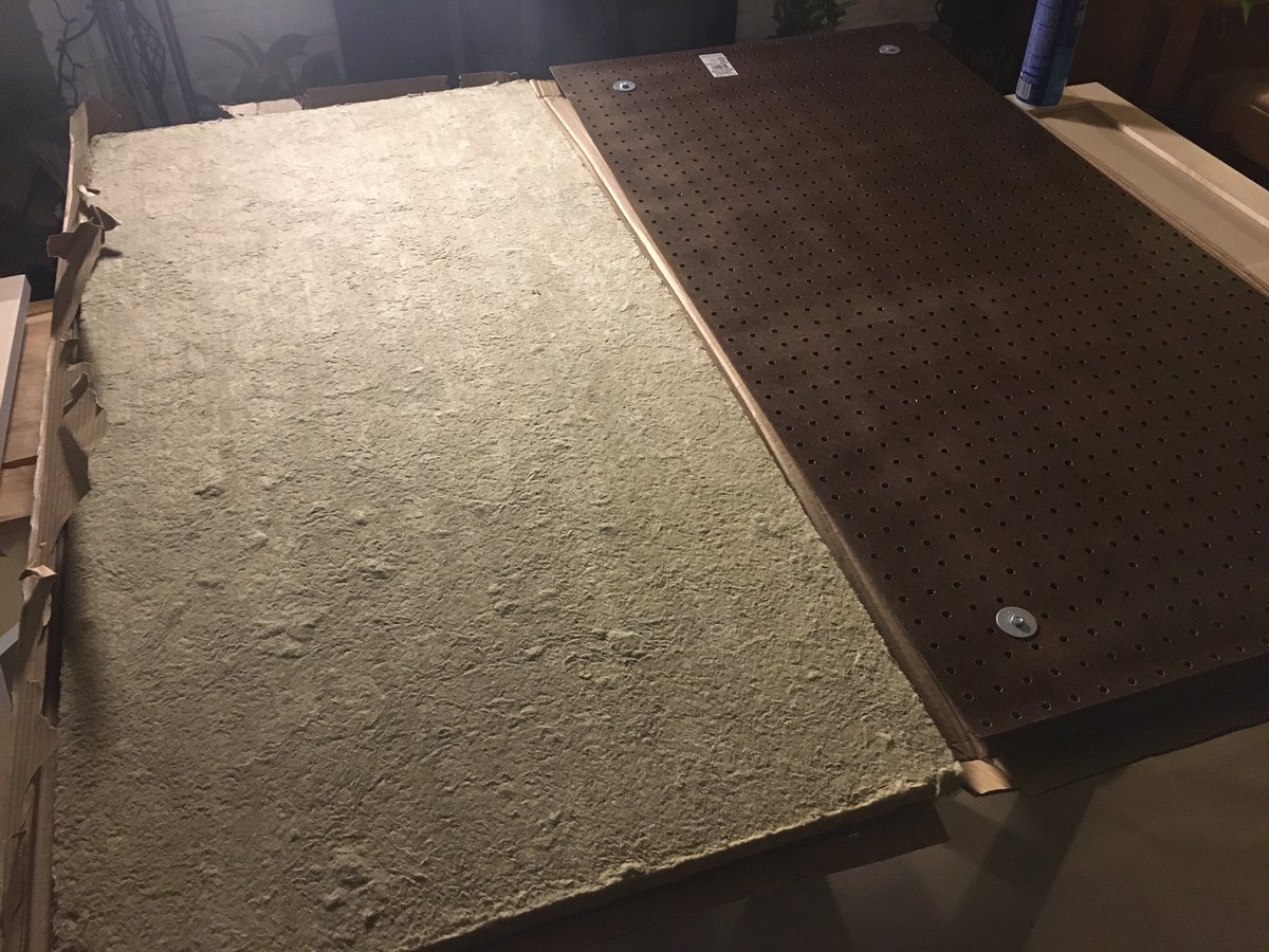 reso_mastering's tweet photo. Got a start on 3 cloud acoustic panels I’m installing in studio, to hang from ceiling above desk. I thought I had enough fabric for at least 2 but because of a cut I do not. Time to go to Hobby Lobby. #acoustics #acousticpanels #absorptionpanels #studio #sound https://t.co/4rUhnMBC09