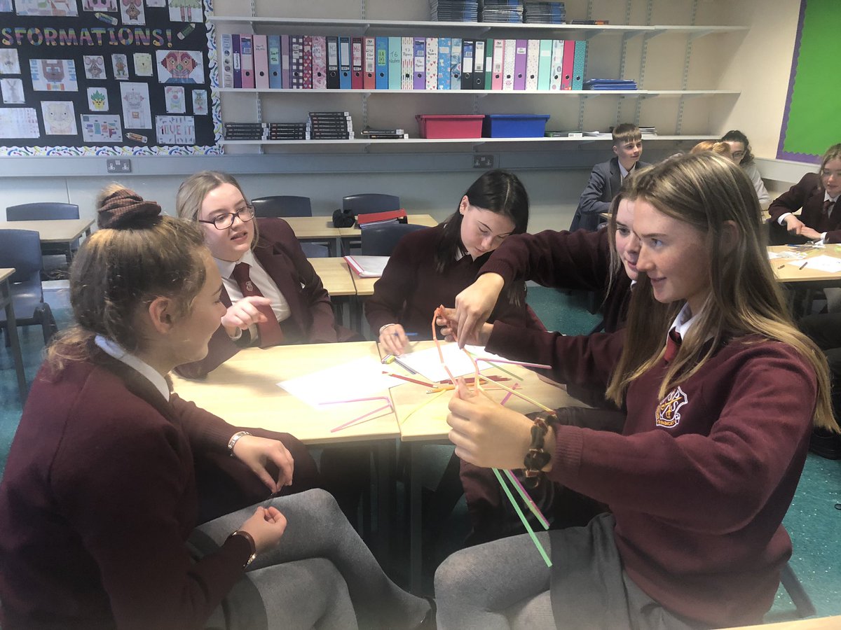 StPaulsMaths's tweet photo. A very interactive informative careers talk given to @stpaulsbbrook Year 13 Maths students promoting STEM careers particularly engineering from AECOM &amp; ICE. https://t.co/H6vQCosAQo