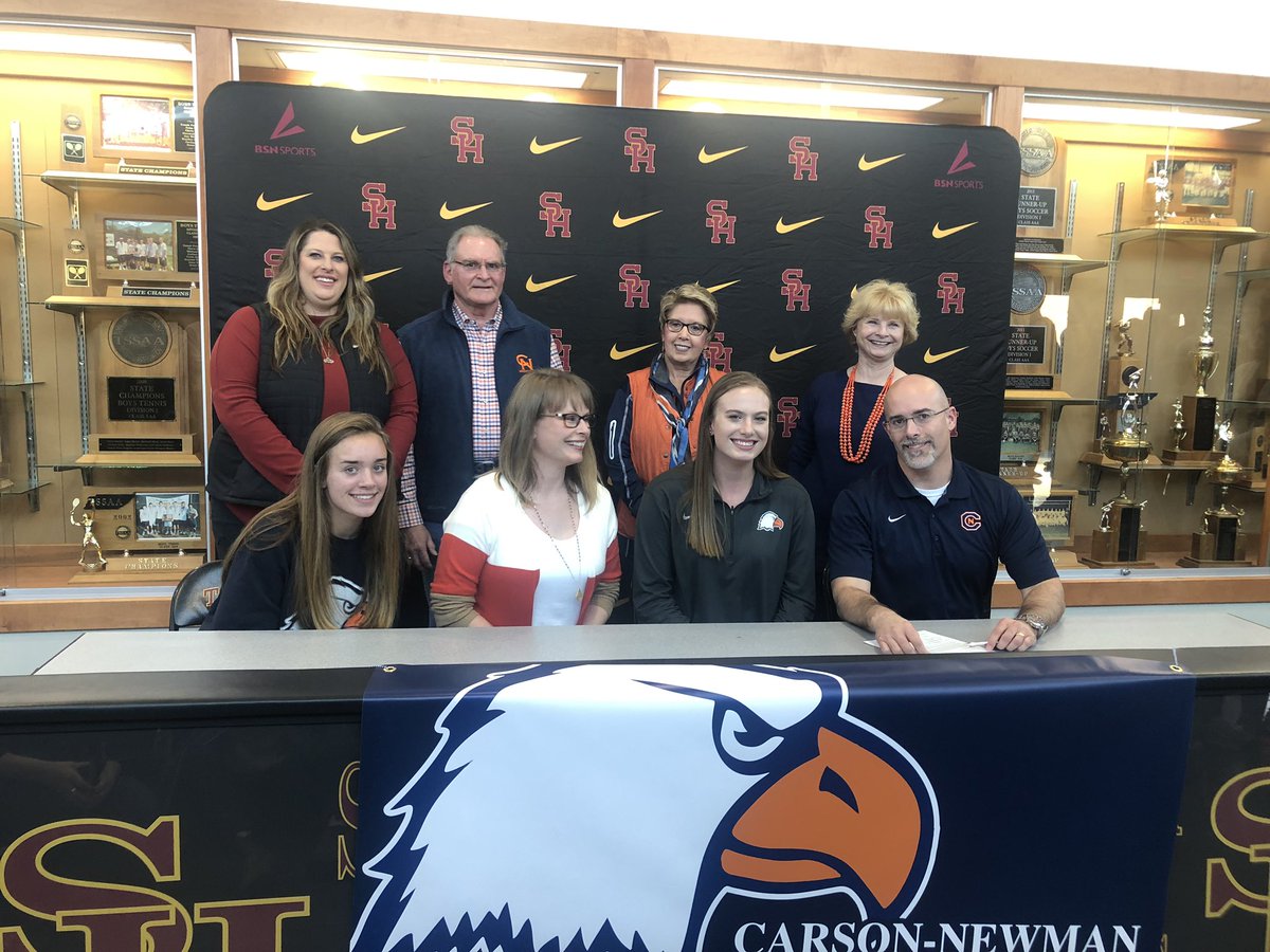 TOPPER_VB's tweet photo. So proud of Ella as she signed with Carson-Newman today. 🦅💙🧡 #toppervolleyball #tfl https://t.co/7fnTJEIVoH
