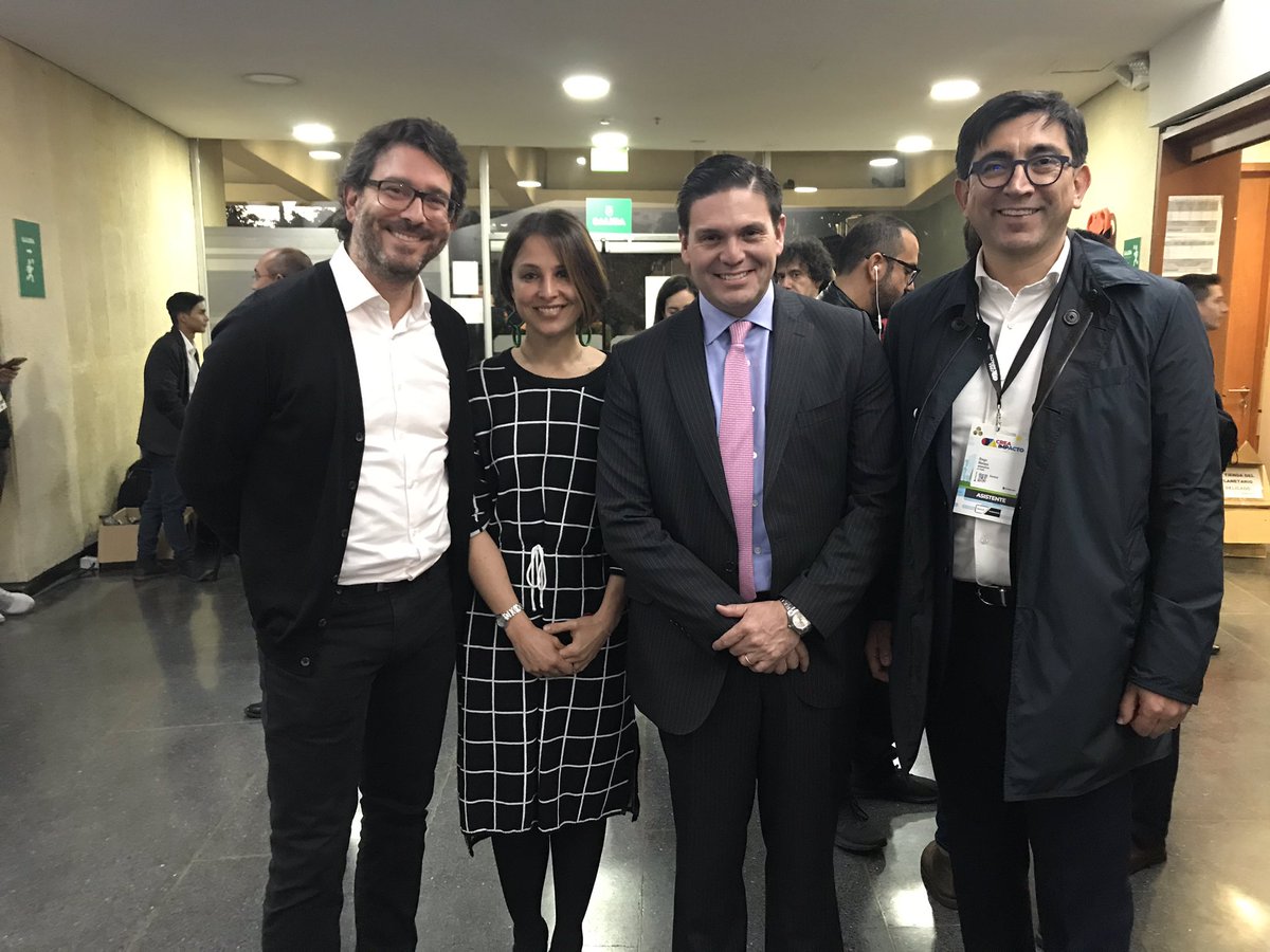jrodriguezk's tweet photo. La @UniversidadEan acompaña hoy el reconocimiento a iniciativas sostenibles y creativas que resuelvan el reto de la basura en la ciudad y promuevan el reciclaje. Participaron 127 iniciativas: que gane la mejor! @CreaImpactoCO #reciclartransforma https://t.co/RKTBFkh3NS