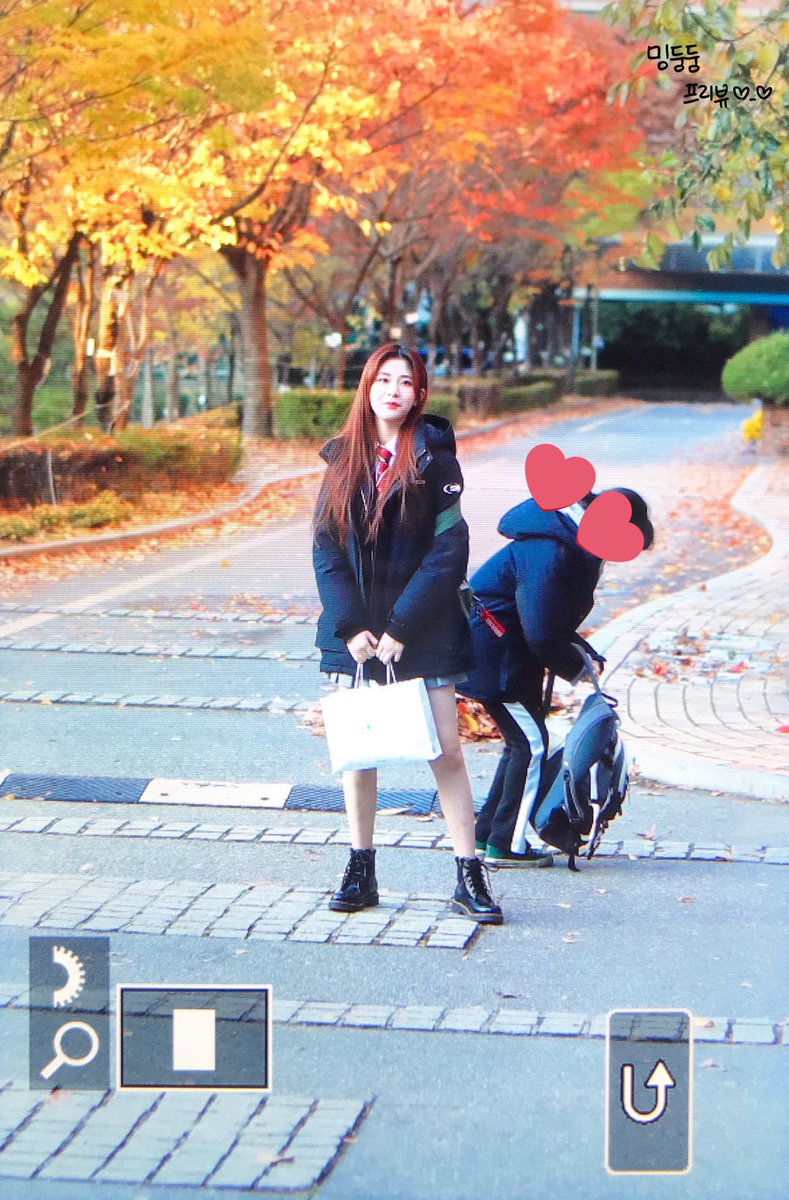 _mingdungdung's tweet photo. 191114 수능 프리뷰

좋은결과 있길 바래🙂🙂

#민주 #강민주 #MINJU #ミンジュ
#공원소녀 #GWSN #公園少女
@kiwipop_GWSN https://t.co/zL4FFdmKon