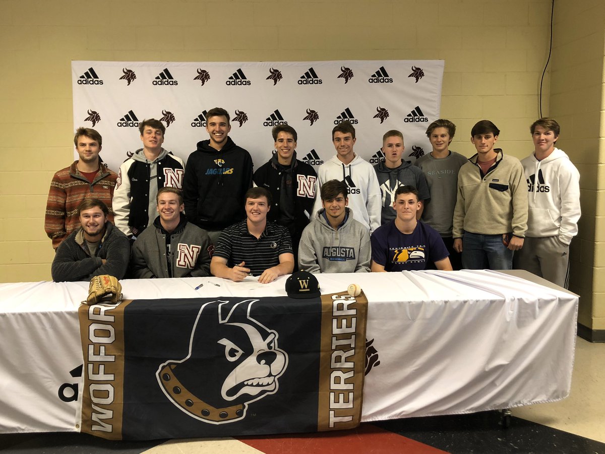 Reidfstrom's tweet photo. Proud to make it official!🐶 Can’t wait to get on campus and get to work. Thanks to everyone who has helped me reach this point! All coaches, 
family, and friends! Couldn’t have done it without y’all! And congrats to everyone else who signed today! #valhalla https://t.co/HqLanidPqj