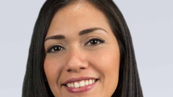 #AquiLosVamosAJoder
URGENTE Bolivia
Adriana Salvatierra, Presidenta del Senado logró entrar a su oficina en la Asamblea Legislativa. Está dispuesta a instalar la sesión del parlamento y asumir la Presidencia del Estado Plurinacional.
La película CONTRAGOLPE apenas empieza !!